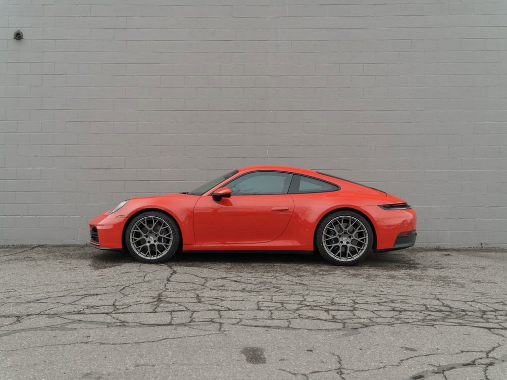 Used 2025 Porsche 911 Carrera RWD image 2