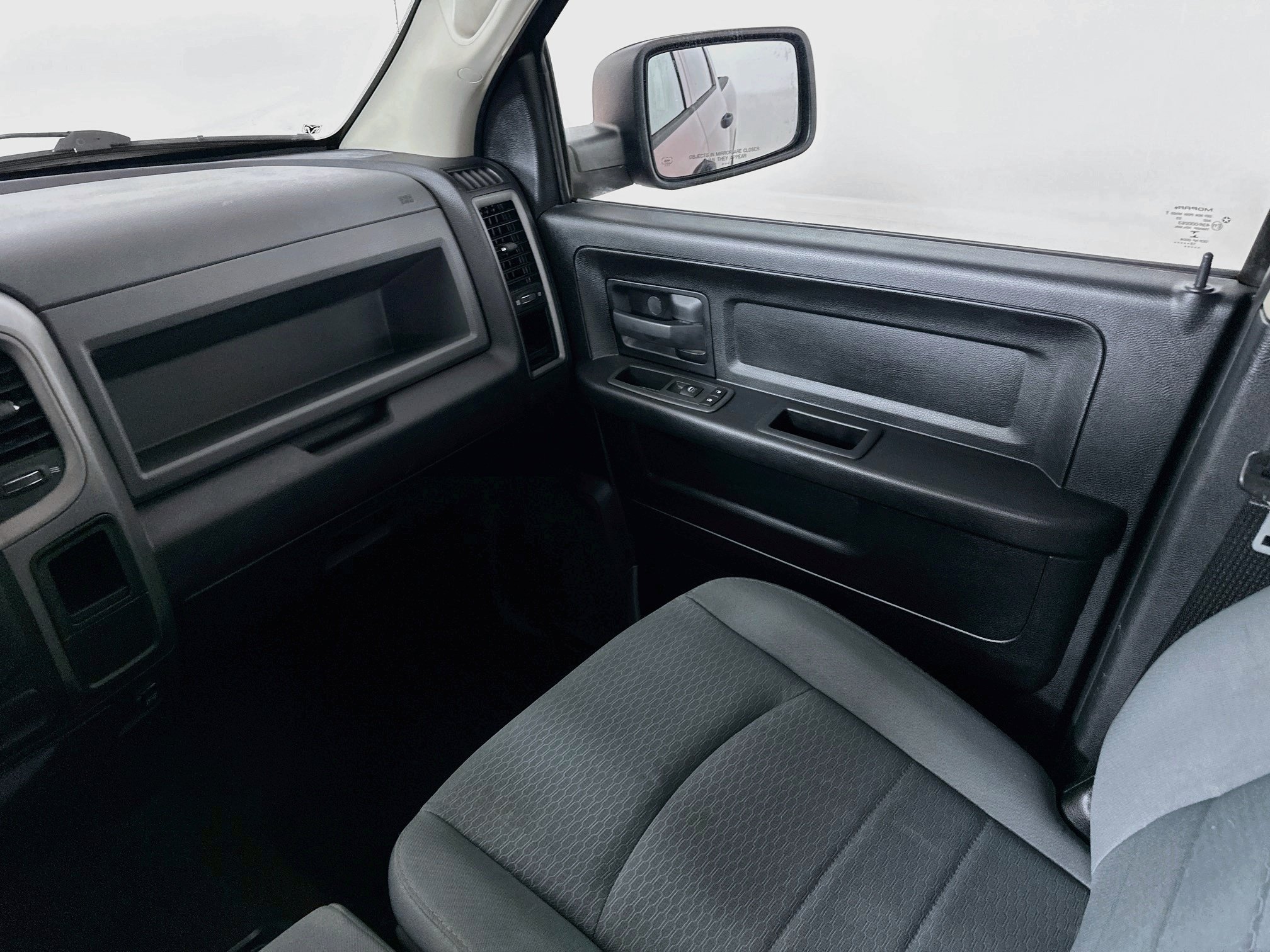 Used 2014 RAM 1500 Express AWD/4WD image 26