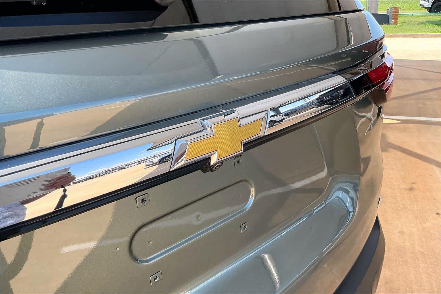 Used 2023 Chevrolet Traverse LT FWD image 29