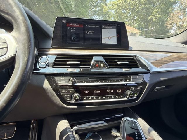 Used 2018 BMW M550i xDrive AWD/4WD image 19