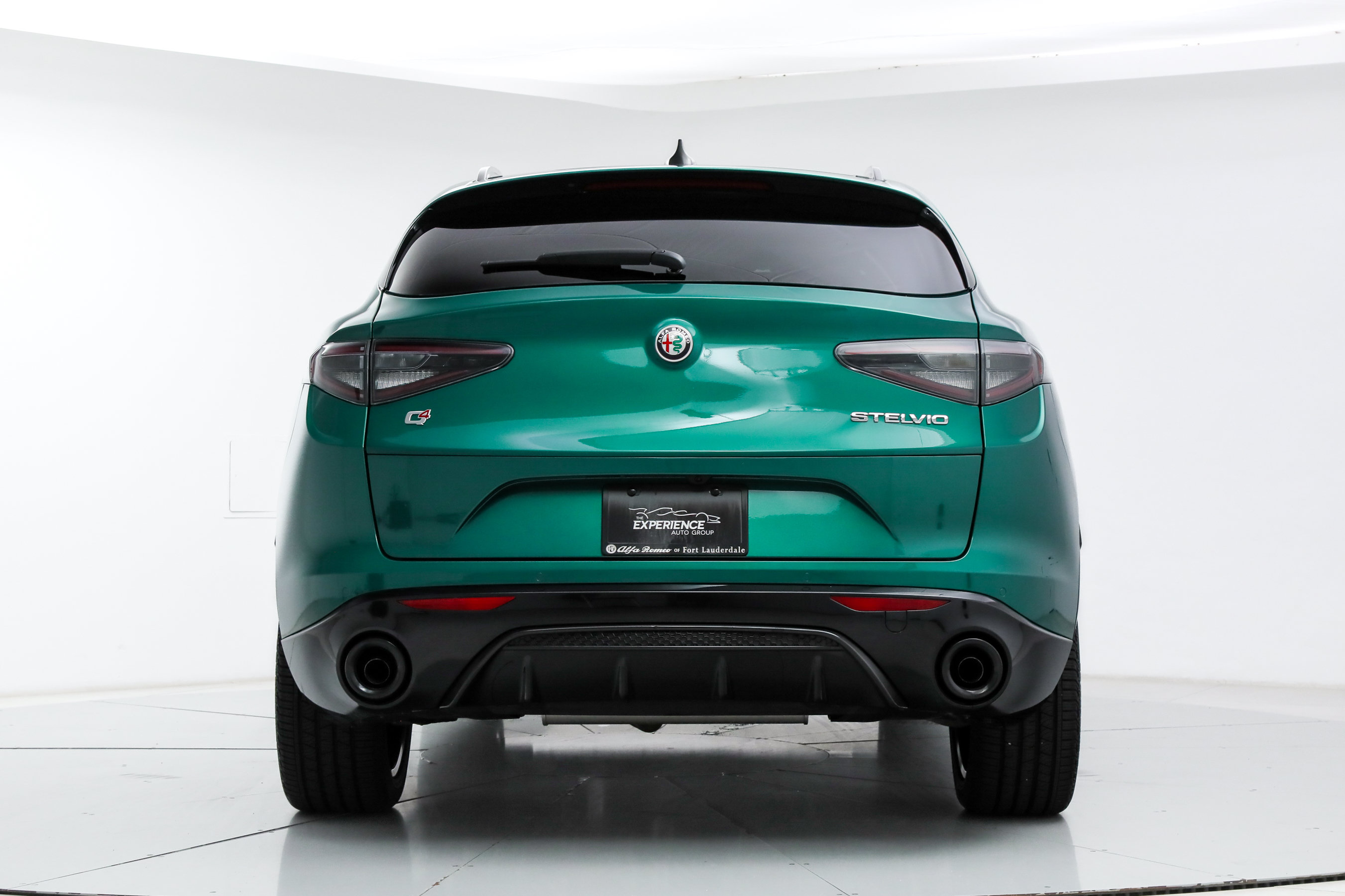 New 2026 Alfa Romeo Stelvio Sprint w/ Convenience Package AWD/4WD image 4