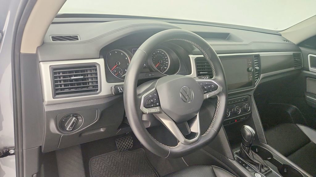 Used 2021 Volkswagen Atlas SE image 15