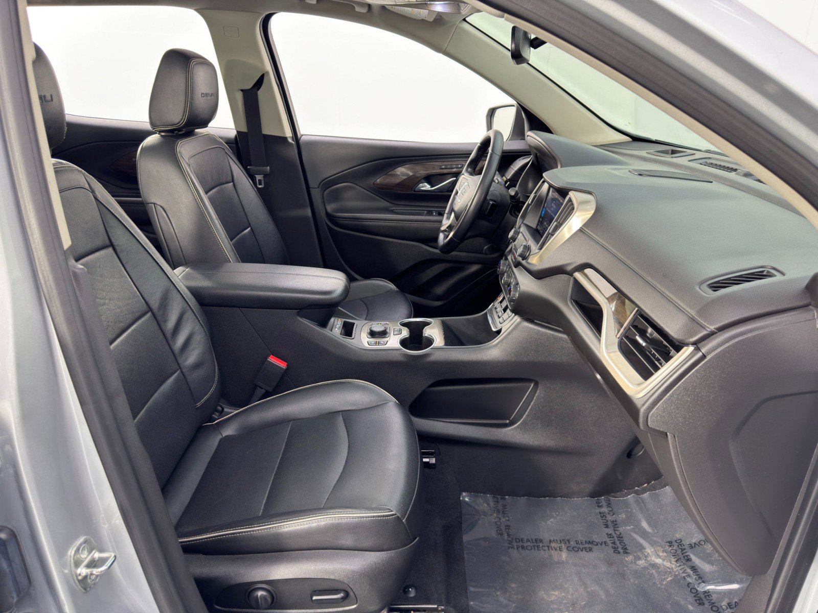 Used 2020 GMC Terrain Denali w/ GMC Pro Grade Package image 15