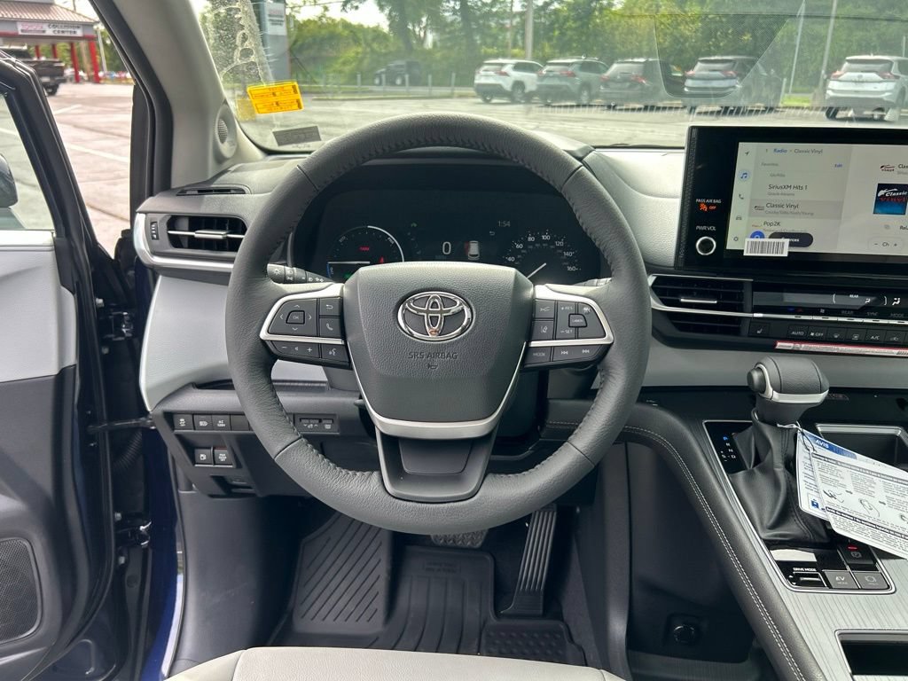 New 2026 Toyota Sienna XLE AWD/4WD image 13
