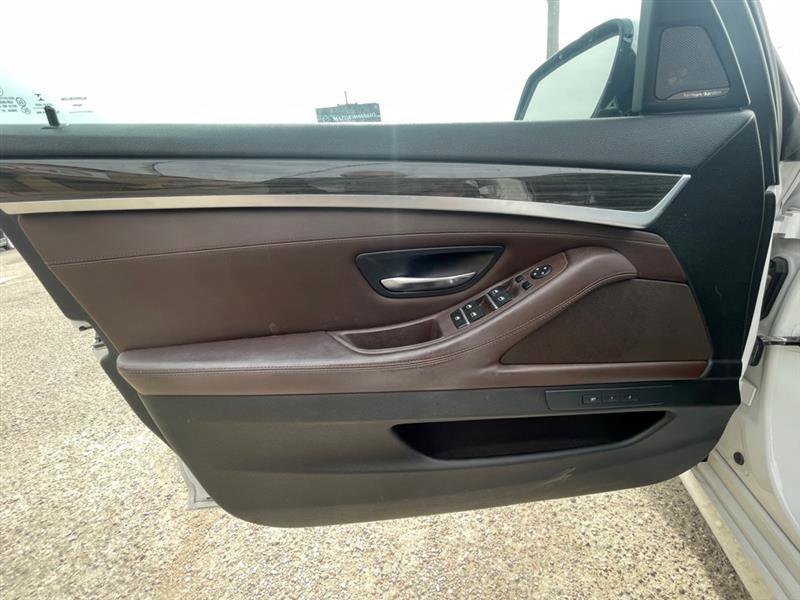 Used 2016 BMW 535i Sedan image 3