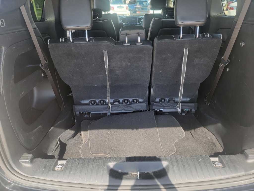 Used 2025 Chrysler Pacifica Limited FWD image 17
