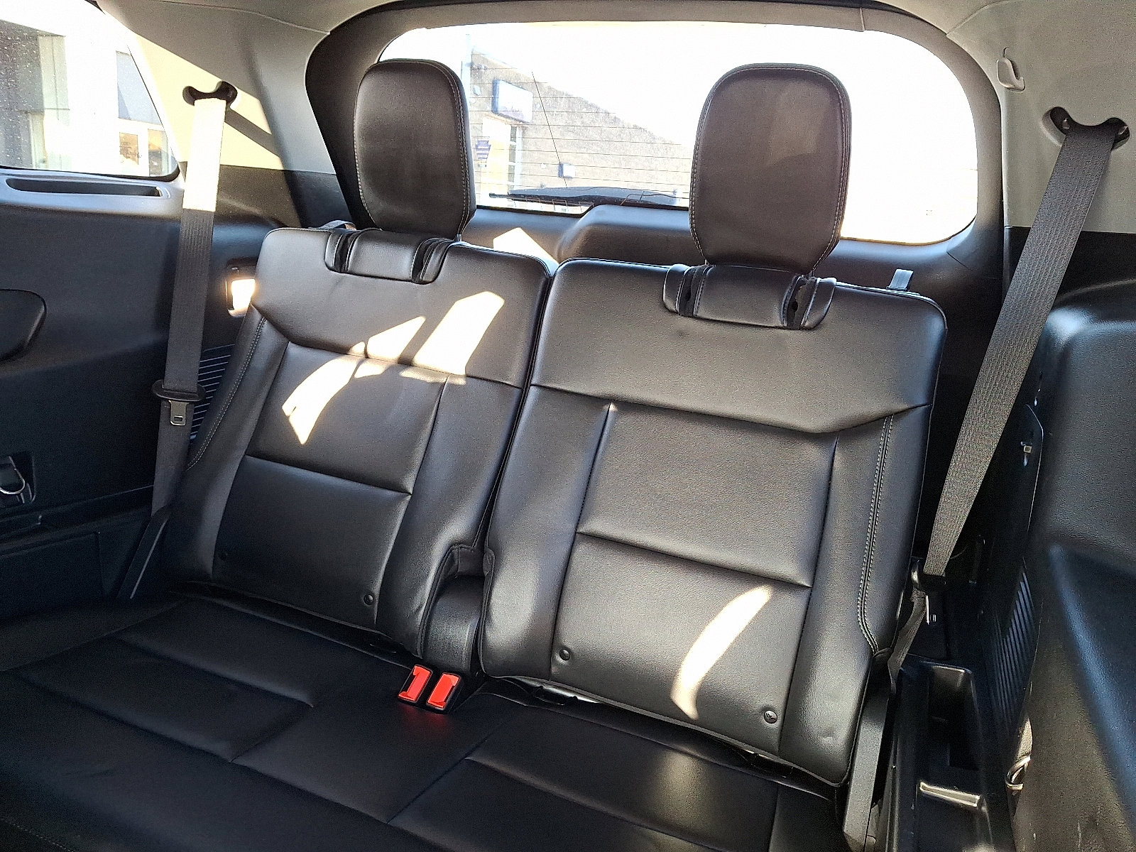 Used 2022 Ford Explorer XLT w/ Equipment Group 202A image 11