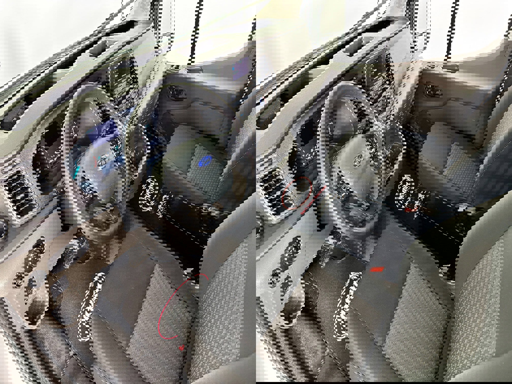 Used 2024 Ford Transit 250 Low Roof w/ Exterior Upgrade Package image 5