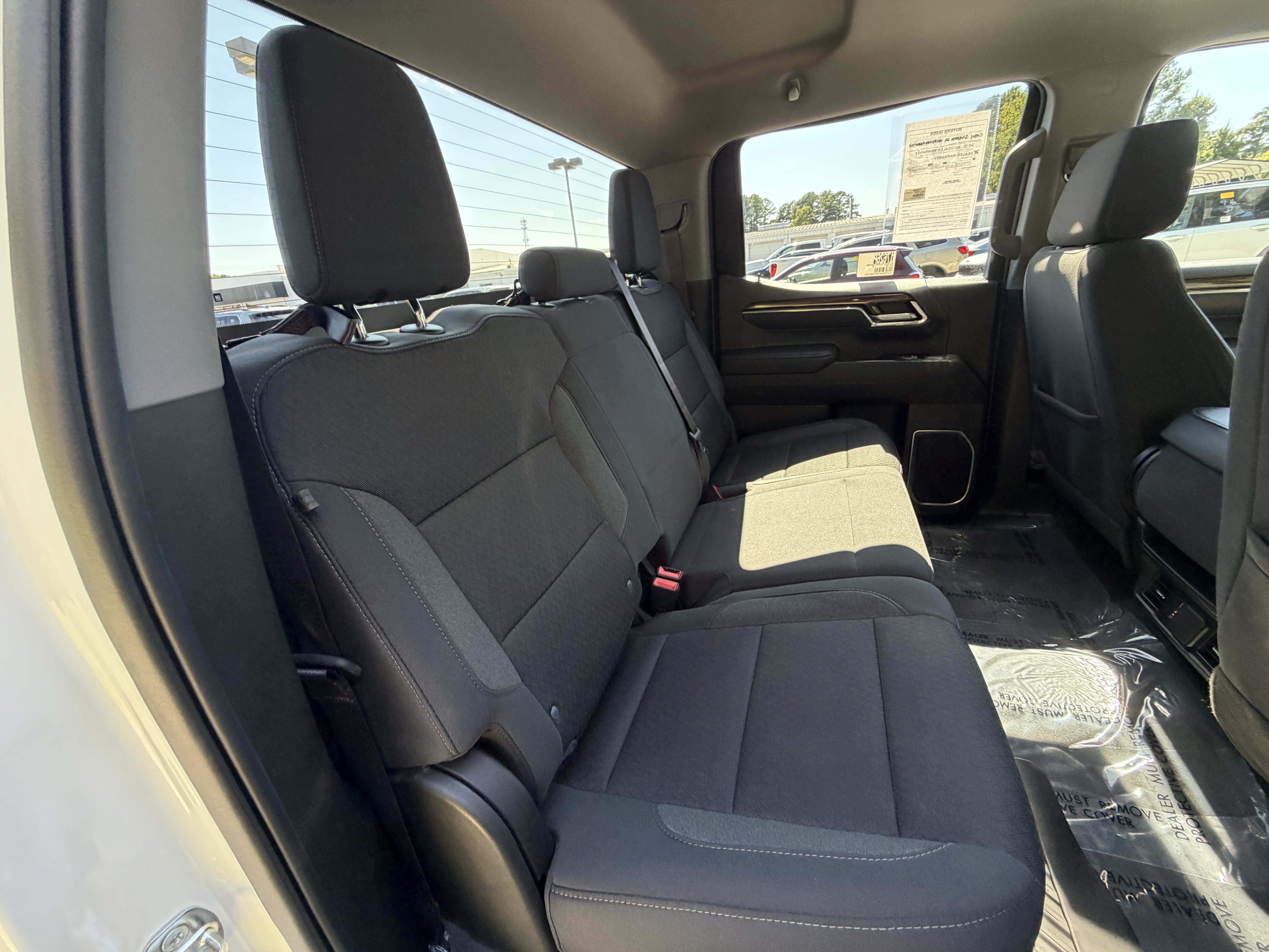 Used 2023 Chevrolet Silverado 1500 LT AWD/4WD image 17