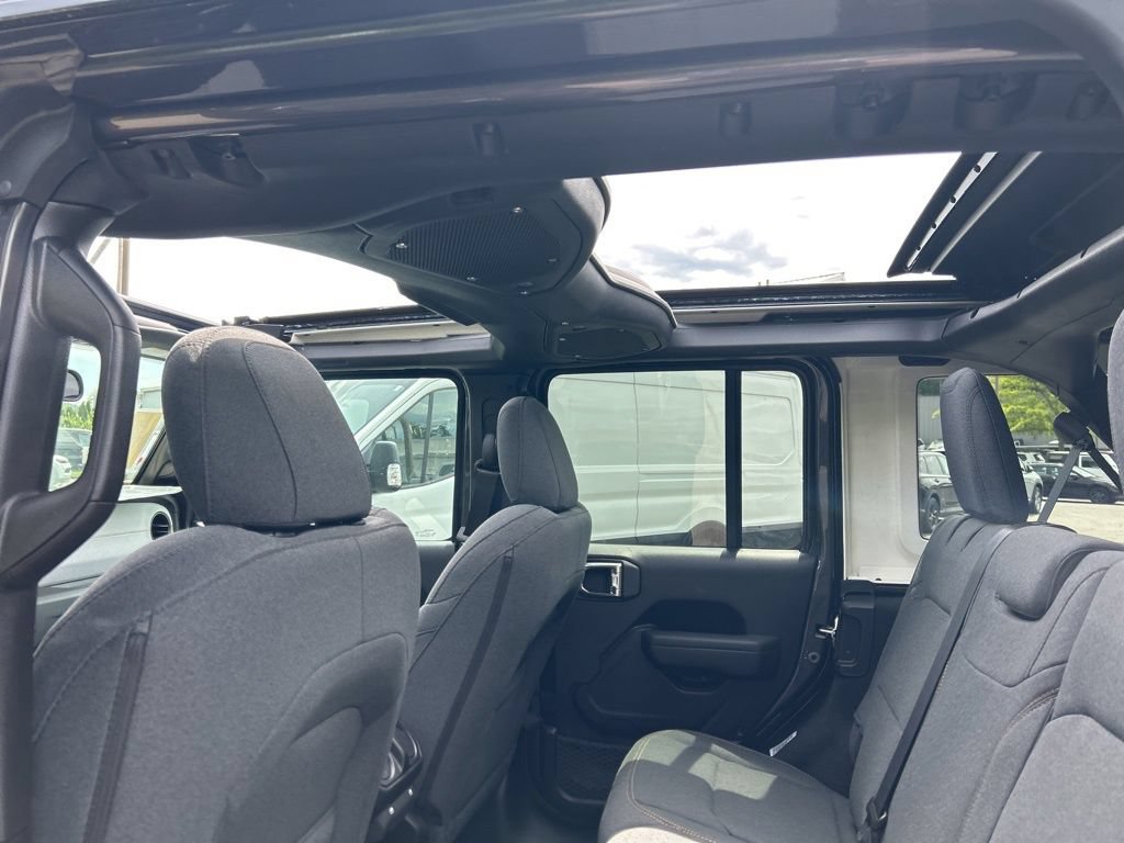 New 2026 Jeep Wrangler Unlimited Sport AWD/4WD image 27
