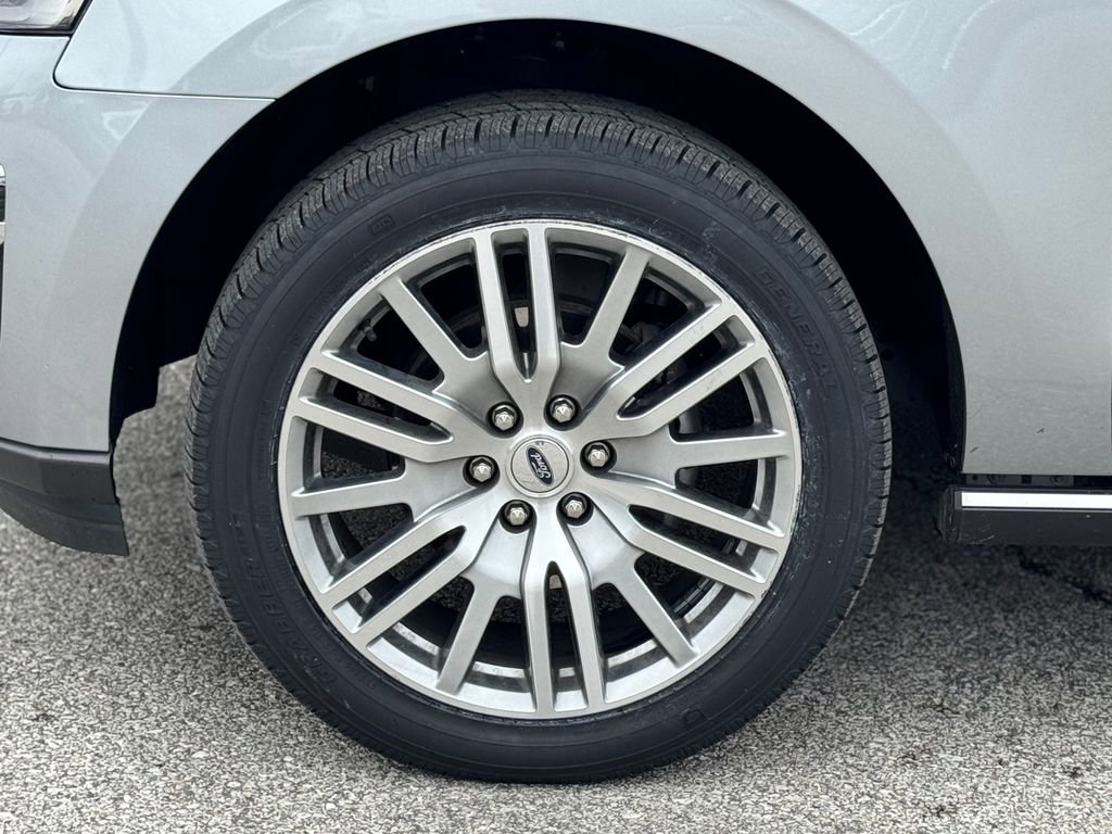 Used 2024 Ford Expedition Limited image 43