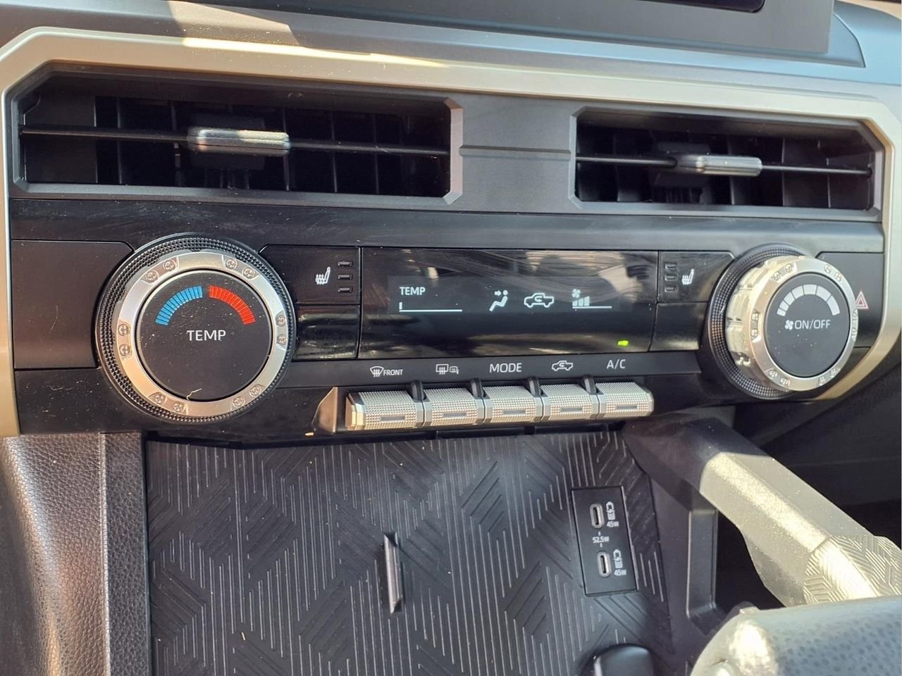 Certified 2025 Toyota Tacoma SR5 image 19