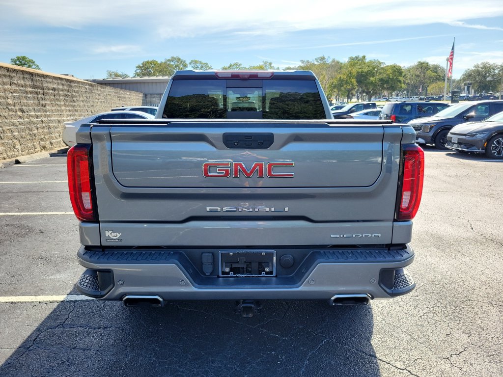 Used 2021 GMC Sierra 1500 Denali w/ Denali Ultimate Package AWD/4WD image 8