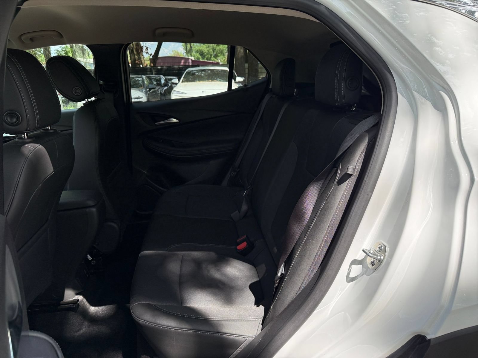 Used 2025 Buick Encore GX Preferred FWD image 36