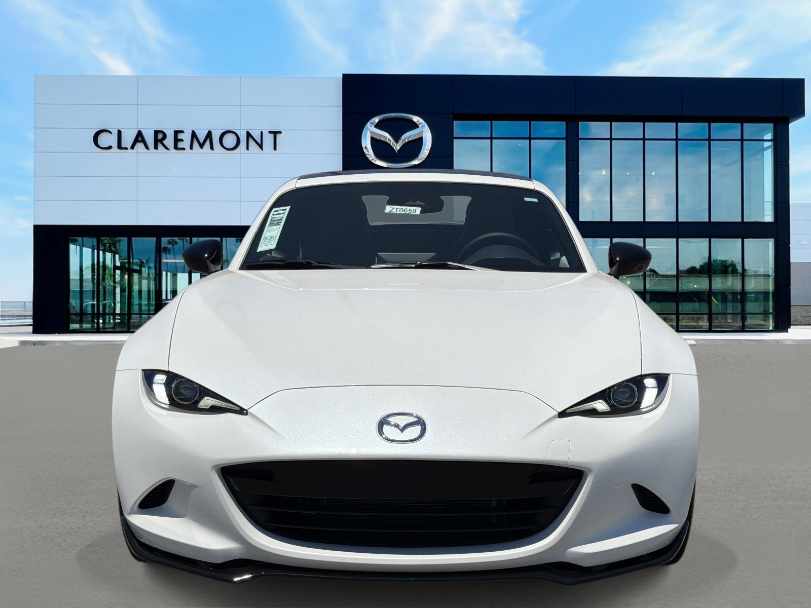 New 2026 MAZDA MX-5 Miata RF Club w/ Interior Package RWD image 2