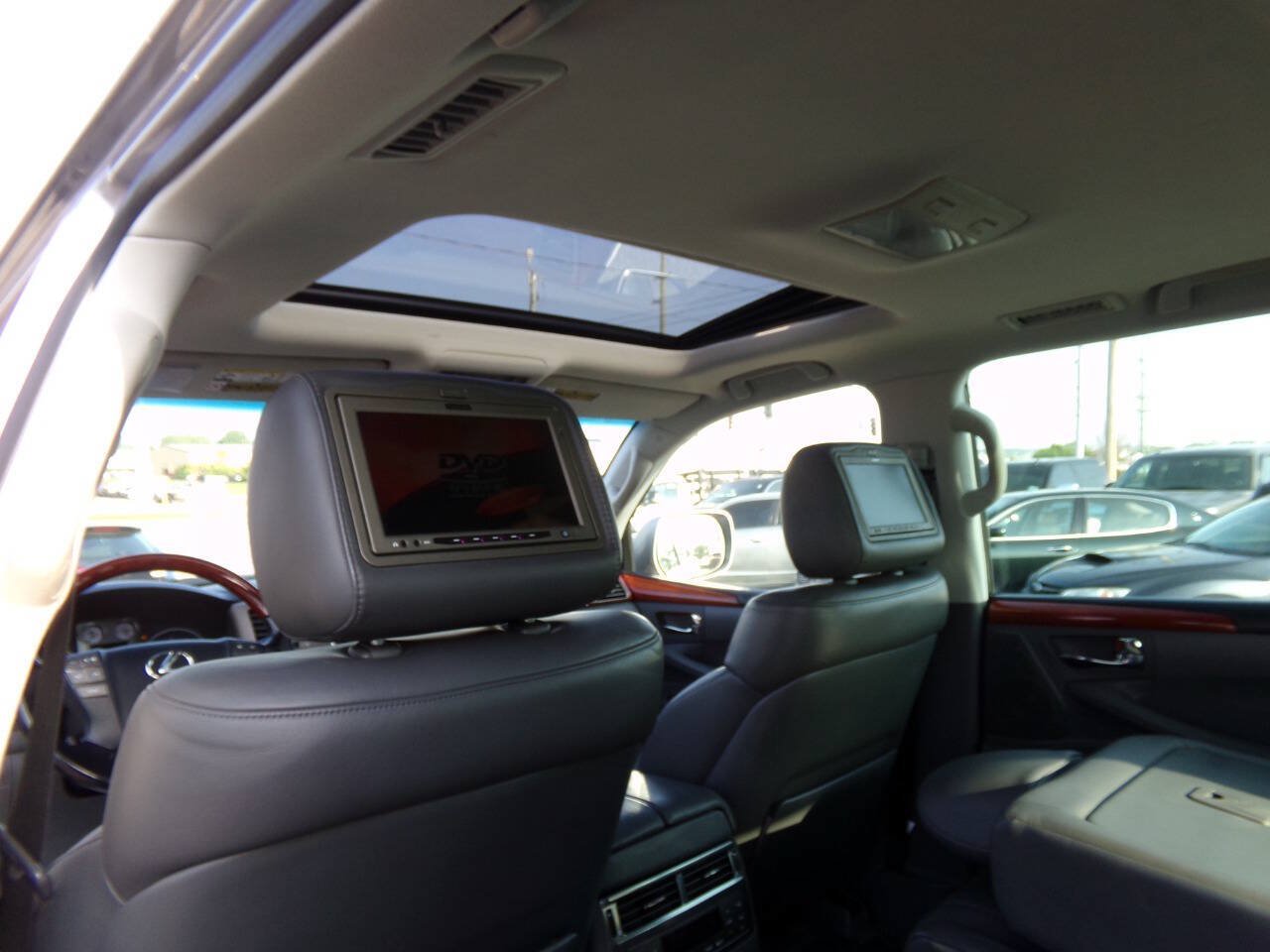 Used 2008 Lexus LX 570 4WD image 17