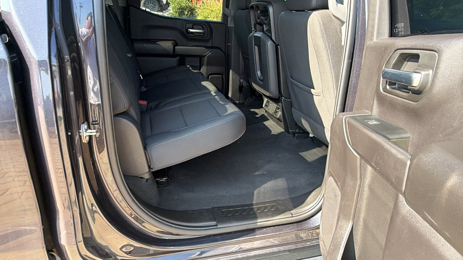 Used 2024 Chevrolet Silverado 1500 Custom Trail Boss w/ LPO, Dark Essentials Package AWD/4WD image 21