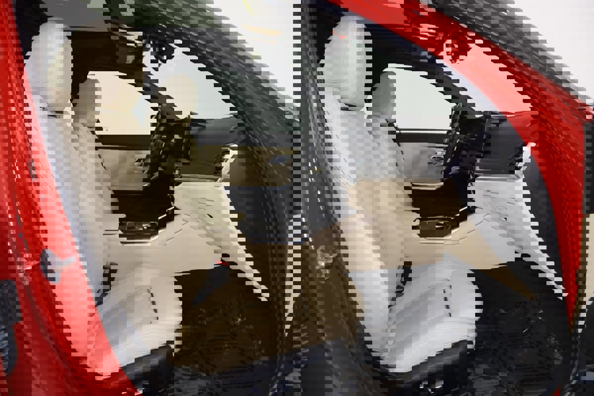 Used 2023 BMW 330i xDrive 330i xDrive image 13