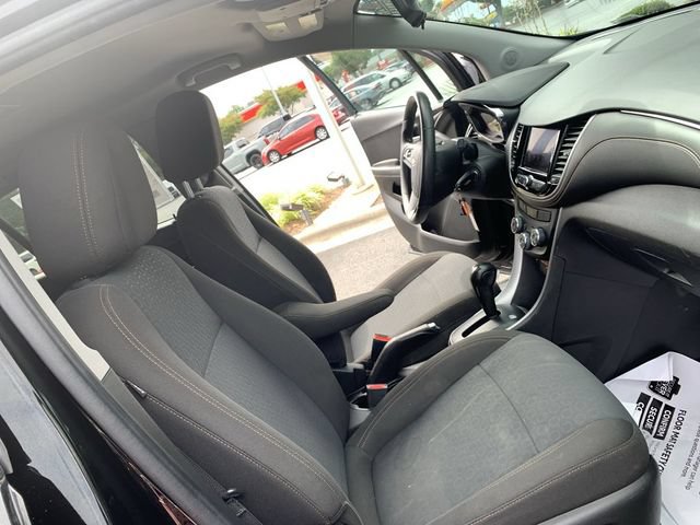 Used 2020 Chevrolet Trax LS w/ Tint and Cruise Package FWD image 14
