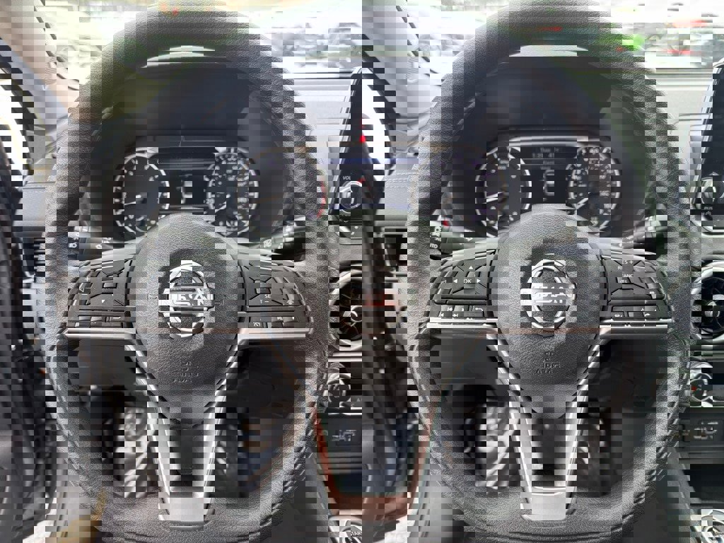 Used 2024 Nissan Sentra SV image 18