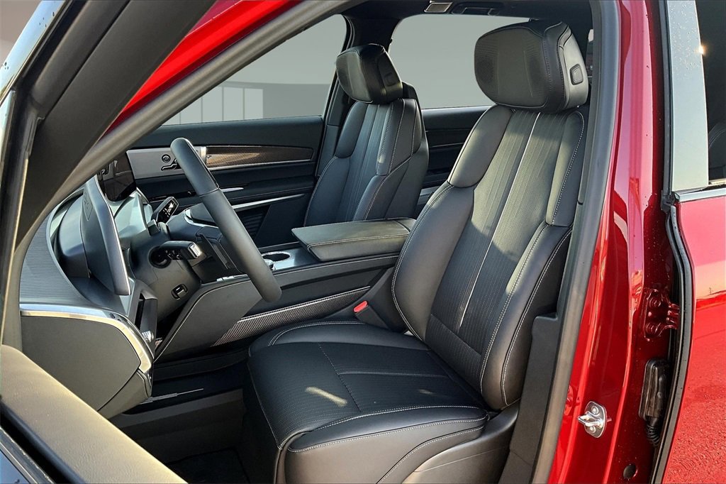 New 2026 Cadillac Vistiq Sport image 9