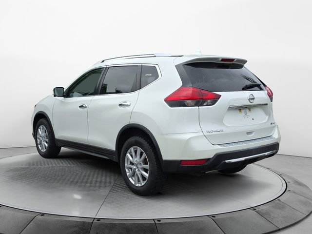 Used 2017 Nissan Rogue SV w/ SV Premium Package AWD/4WD image 3