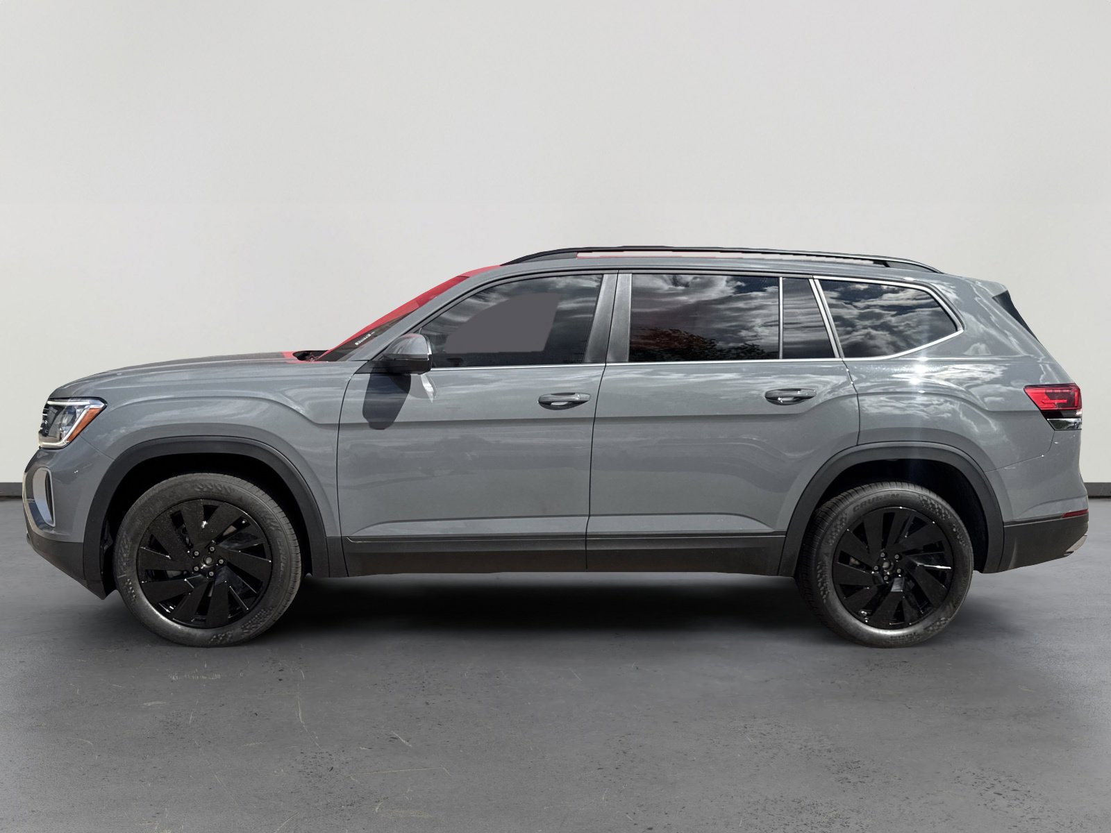 New 2026 Volkswagen Atlas SE image 3