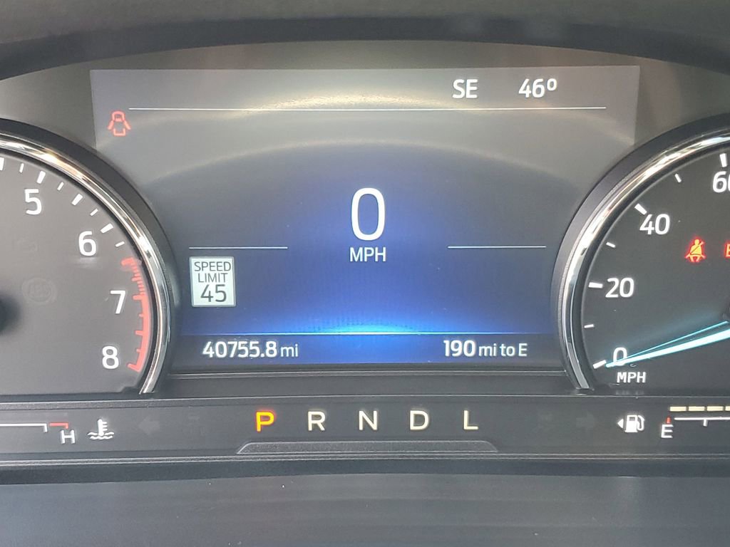 Used 2023 Ford Explorer XLT w/ Equipment Group 202A AWD/4WD image 16
