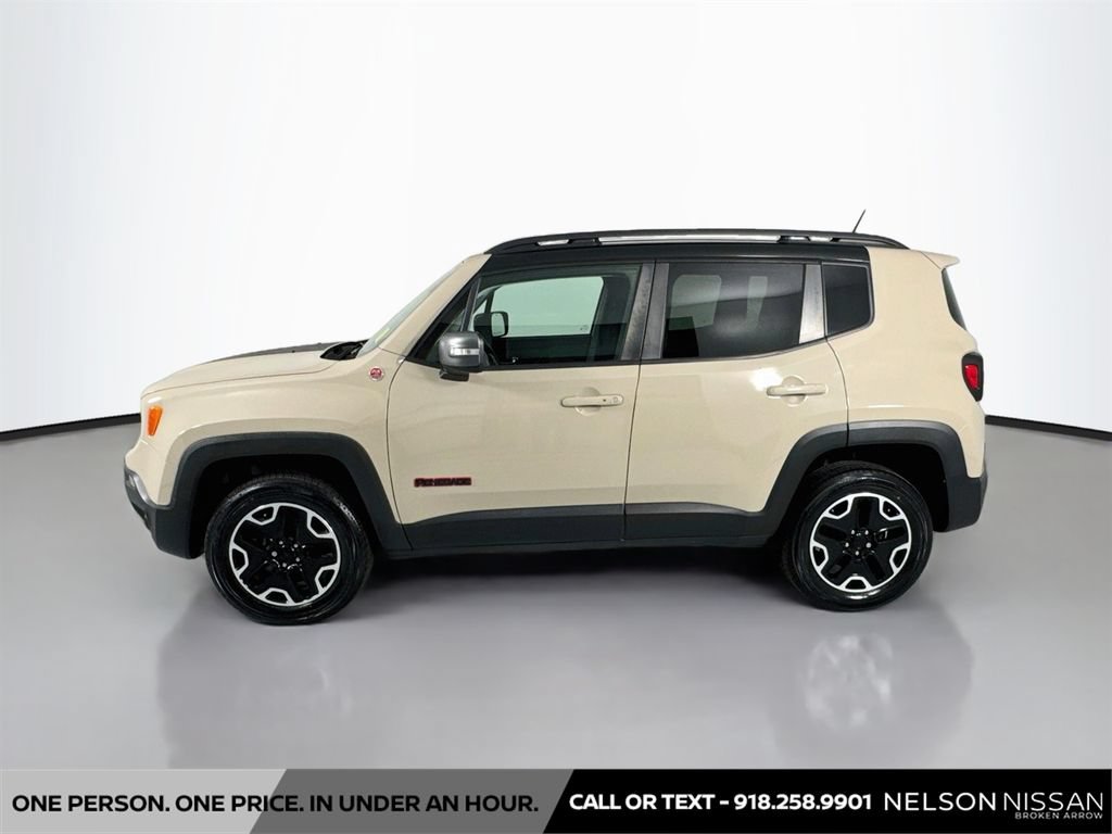 Used 2016 Jeep Renegade Trailhawk AWD/4WD image 8