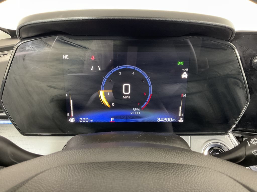Used 2025 Chevrolet Trax LT FWD image 26