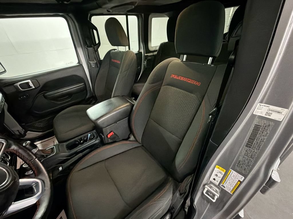 Used 2020 Jeep Wrangler Unlimited Rubicon w/ Cold Weather Group AWD/4WD image 18