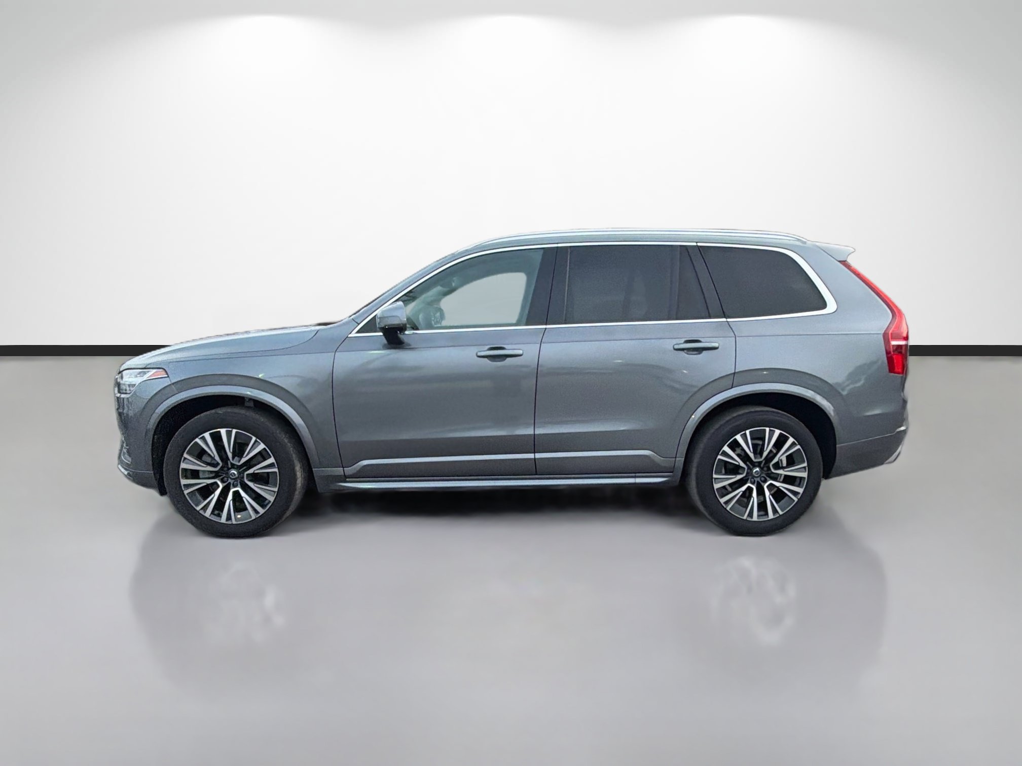 Used 2020 Volvo XC90 T6 Momentum w/ Protection Package AWD/4WD image 6