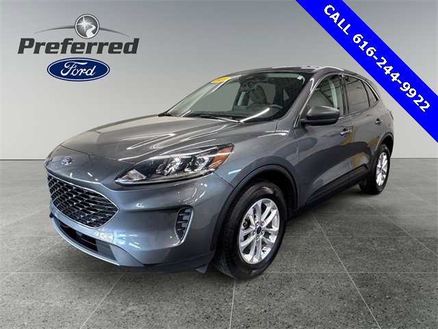 Used 2022 Ford Escape SE w/ Cold Weather Package image 16