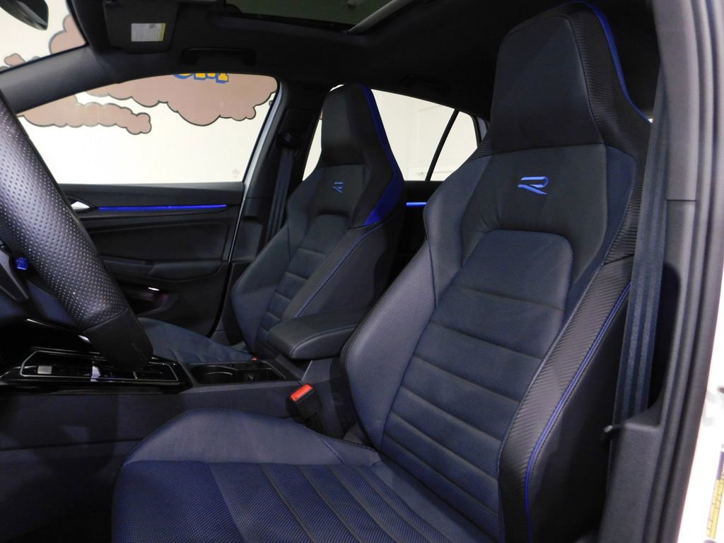 Used 2025 Volkswagen Golf R Black Edition image 44