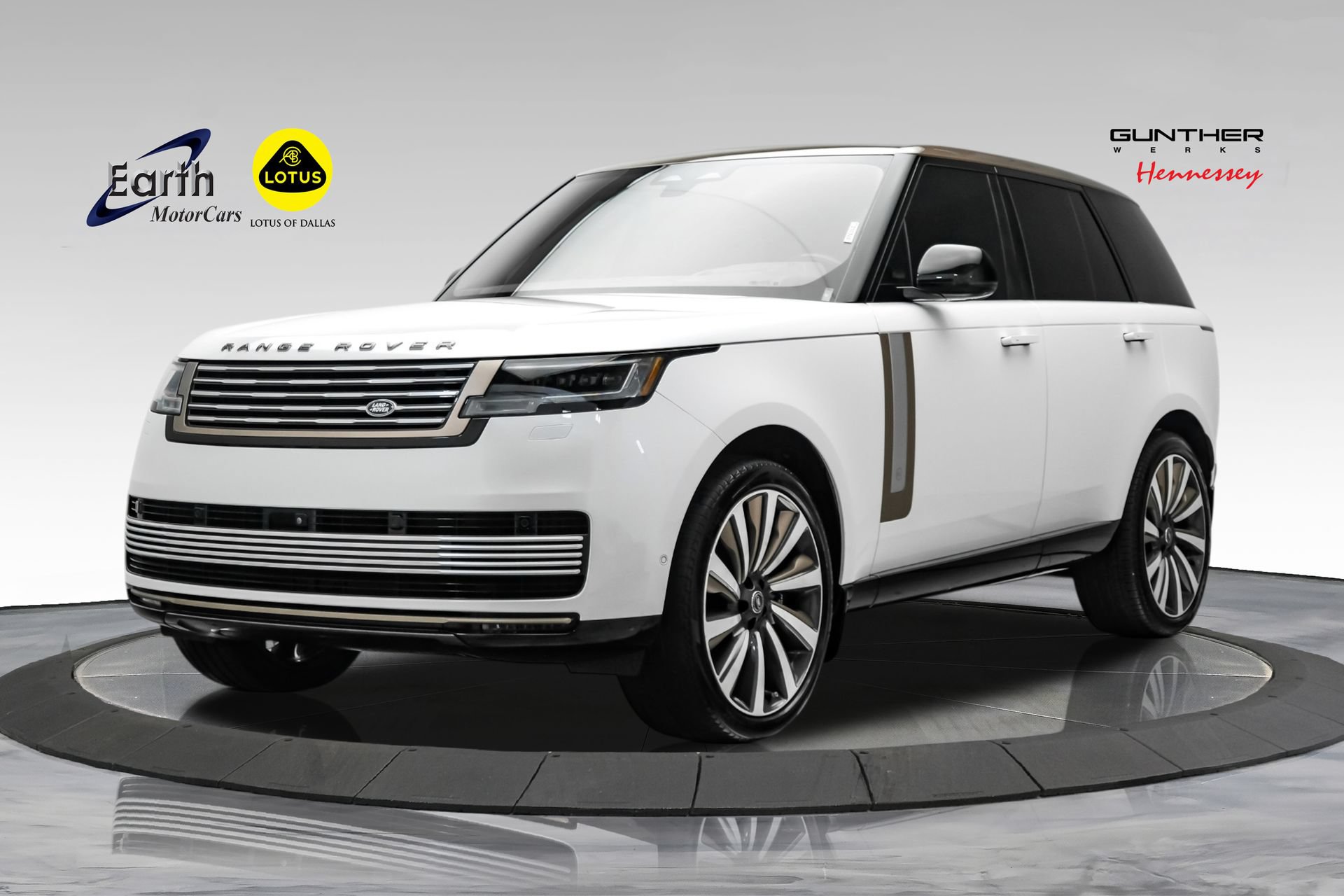 Used 2024 Land Rover Range Rover SV AWD/4WD video 1