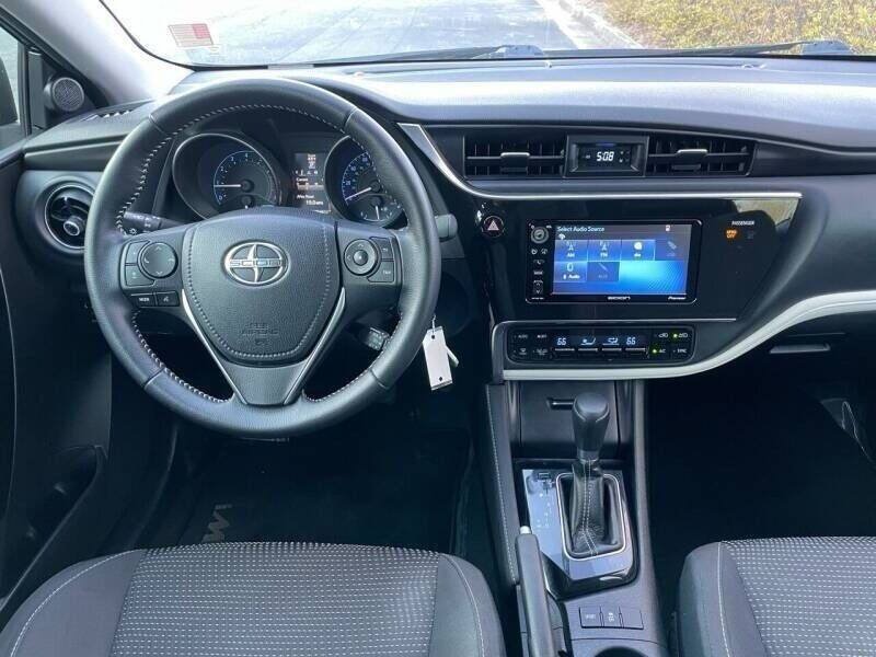 Used 2016 Scion iM FWD image 5