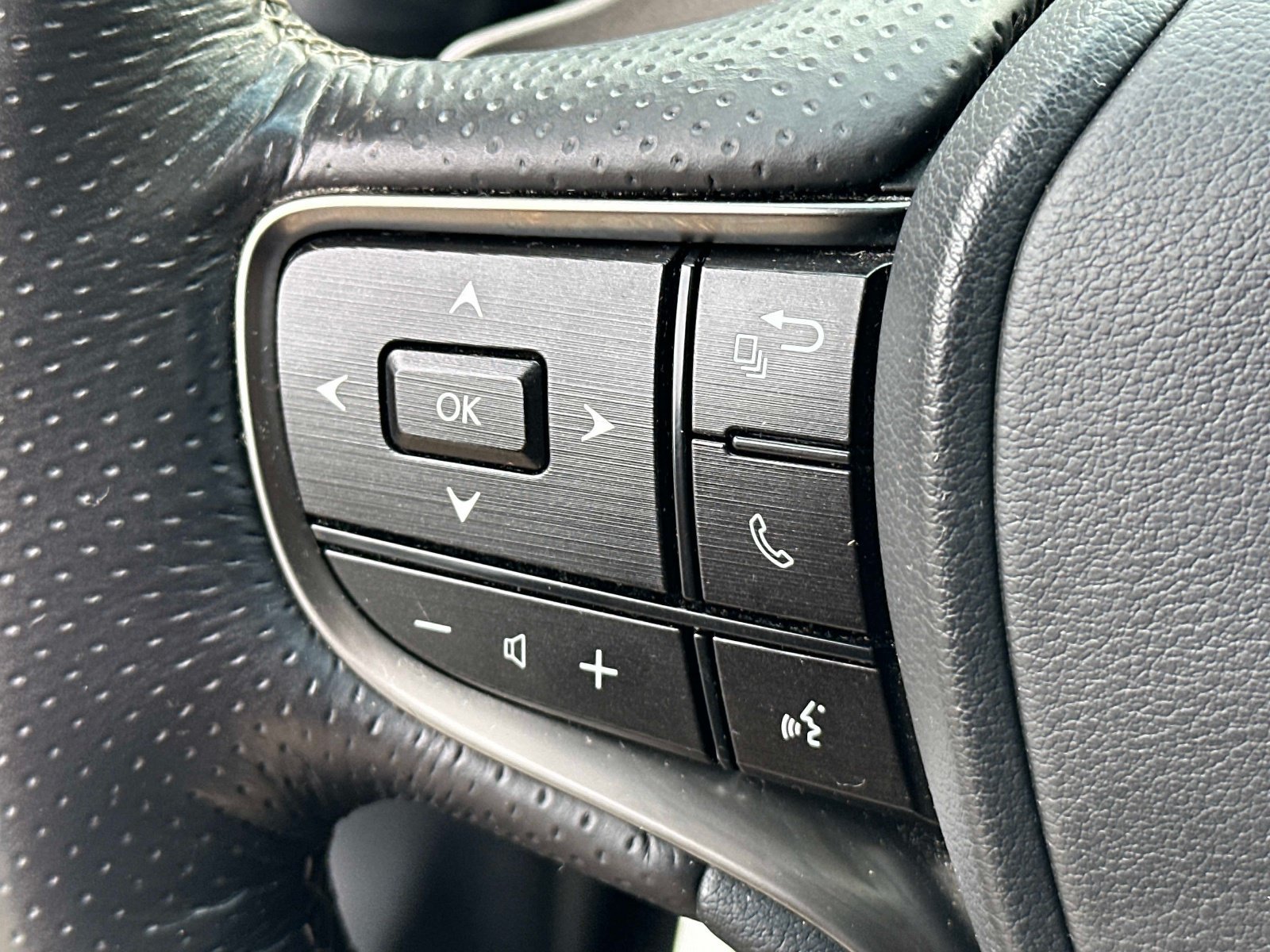 Used 2021 Lexus ES 350 F Sport w/ Accessory Package FWD image 24