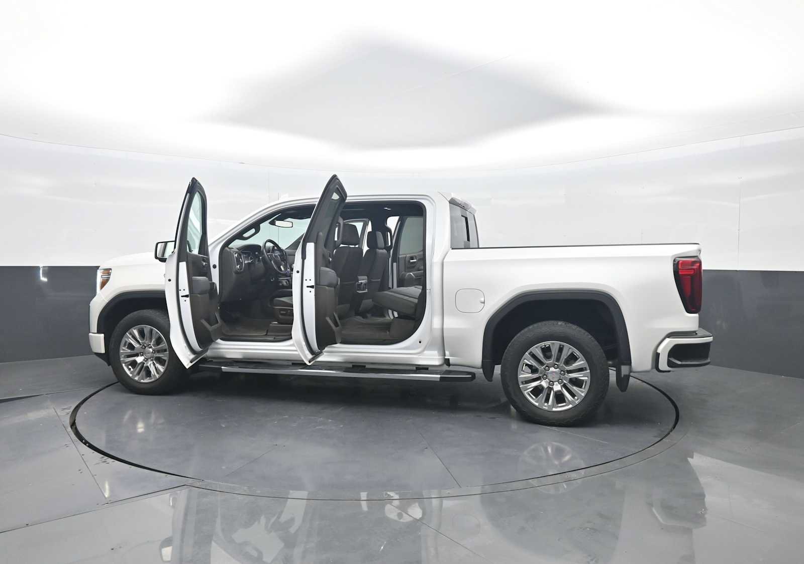 Used 2021 GMC Sierra 1500 Denali w/ Driver Alert Package II AWD/4WD image 57