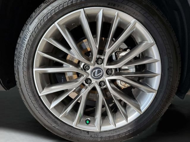 Used 2025 Lexus NX 350h AWD w/ Accessory Package (2T) image 33