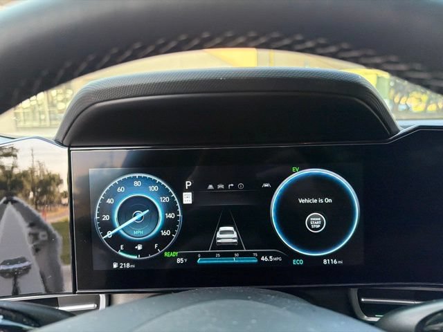 Certified 2026 Hyundai Elantra Limited FWD image 9