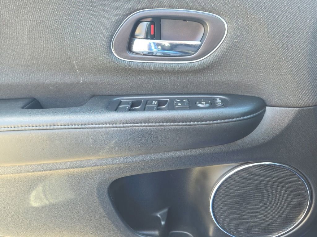 Used 2022 Honda HR-V EX image 12
