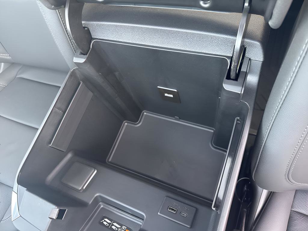 New 2026 Chevrolet Silverado 1500 LTZ w/ LTZ Premium Package image 39