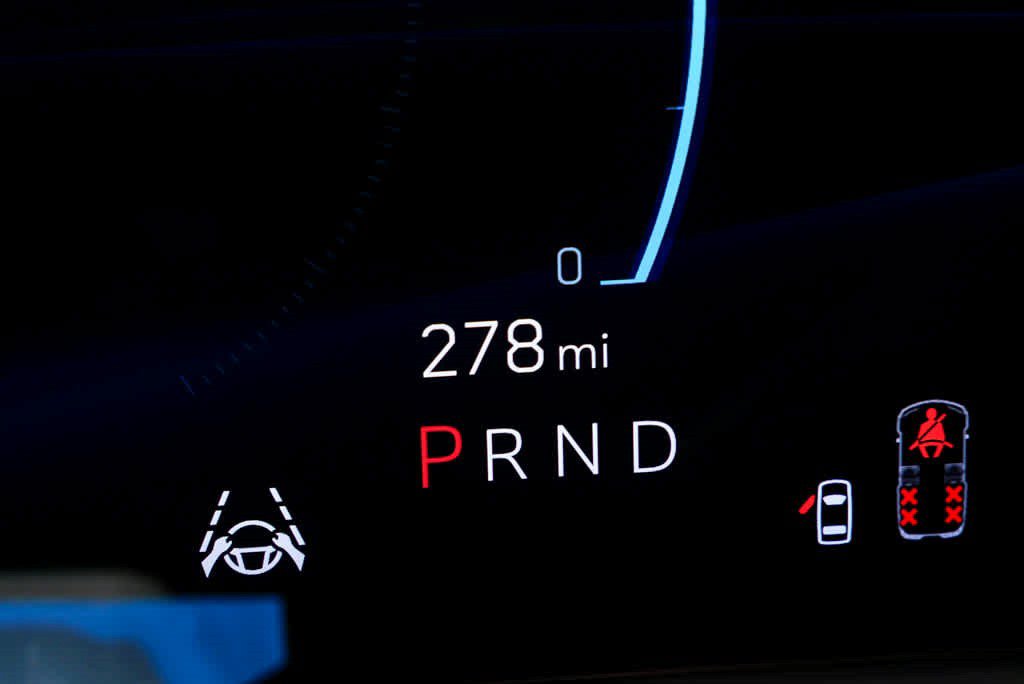 Certified 2026 Cadillac Vistiq Luxury AWD/4WD image 8