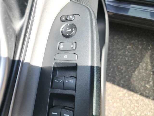 Used 2017 Honda CR-V EX-L image 12