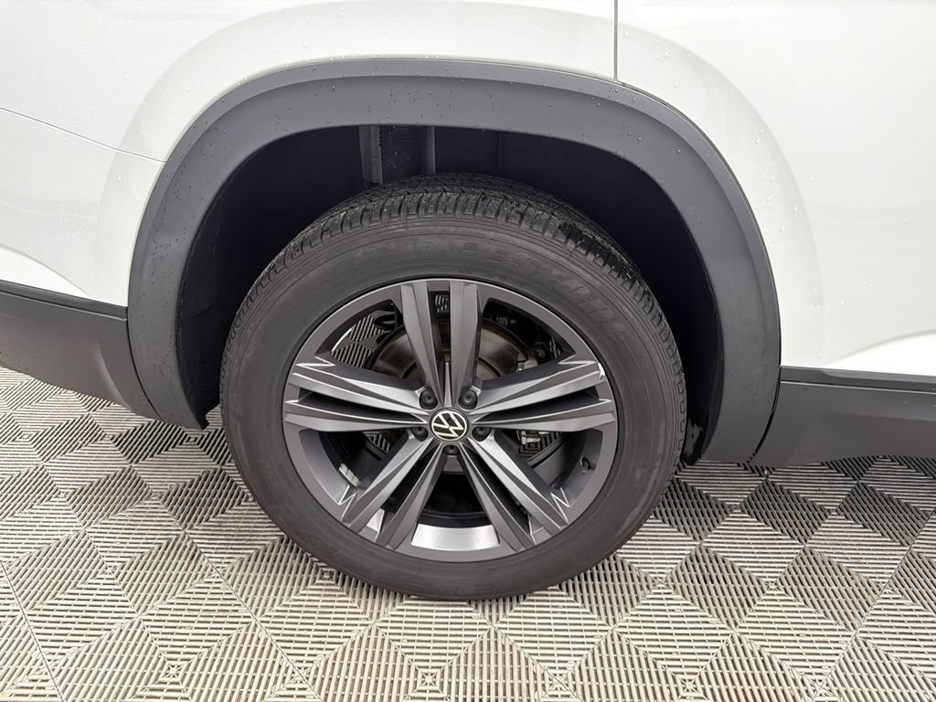 Used 2021 Volkswagen Atlas SE FWD image 18