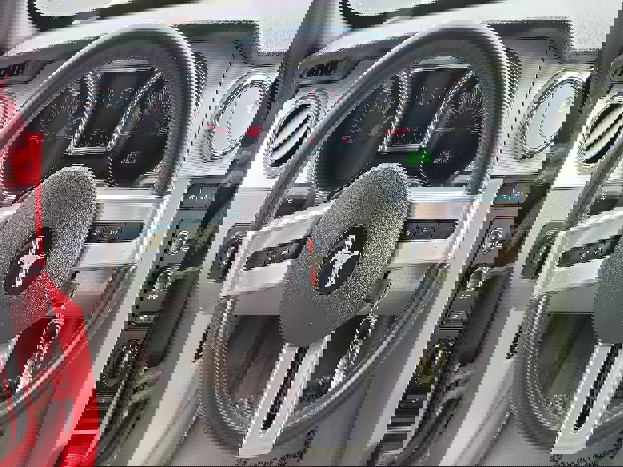 Used 2009 Ford Mustang Premium image 26