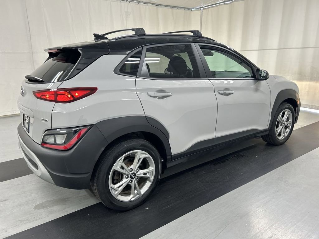 Used 2023 Hyundai Kona SEL AWD/4WD image 2