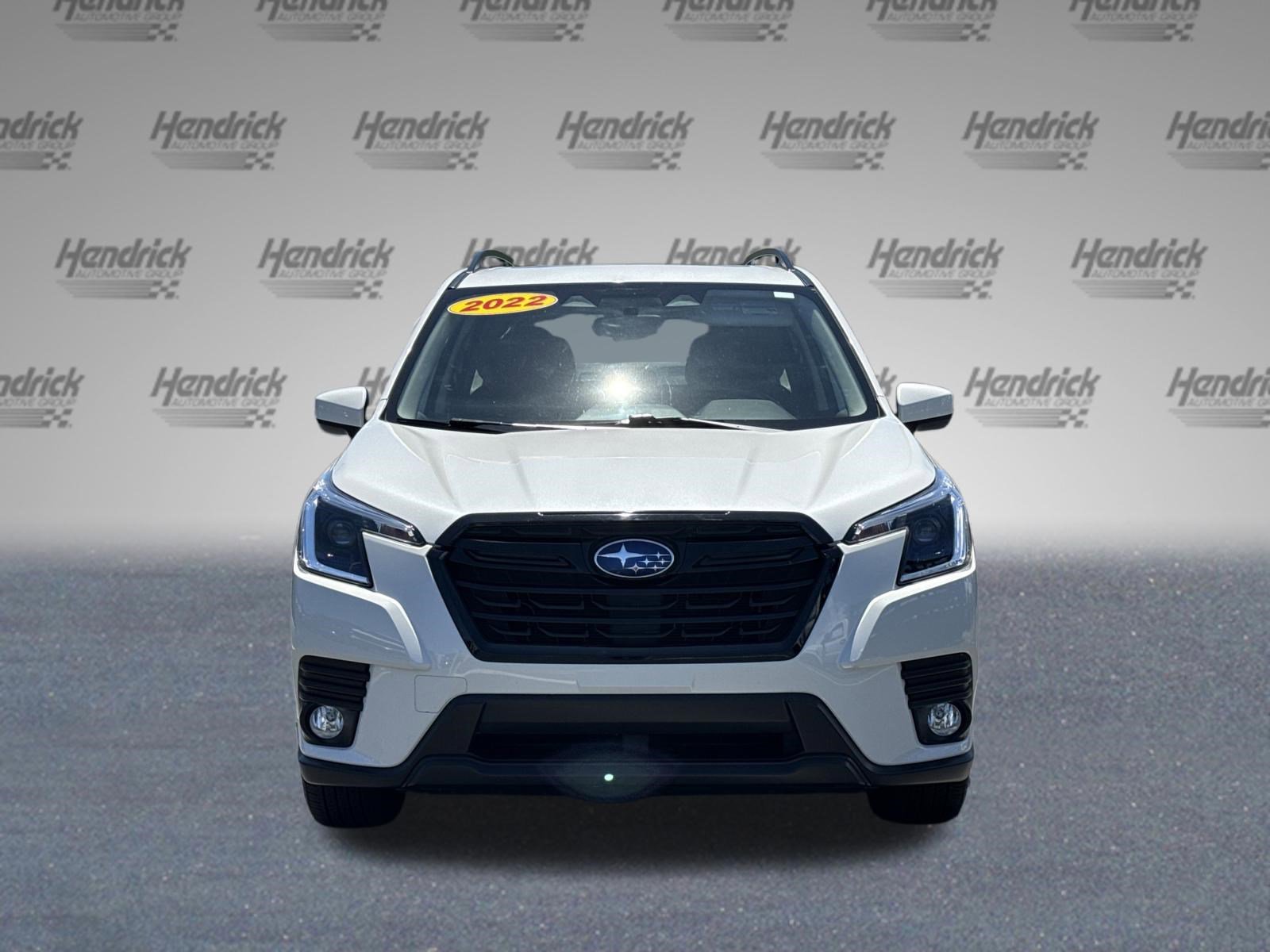 Used 2022 Subaru Forester Premium AWD/4WD image 3