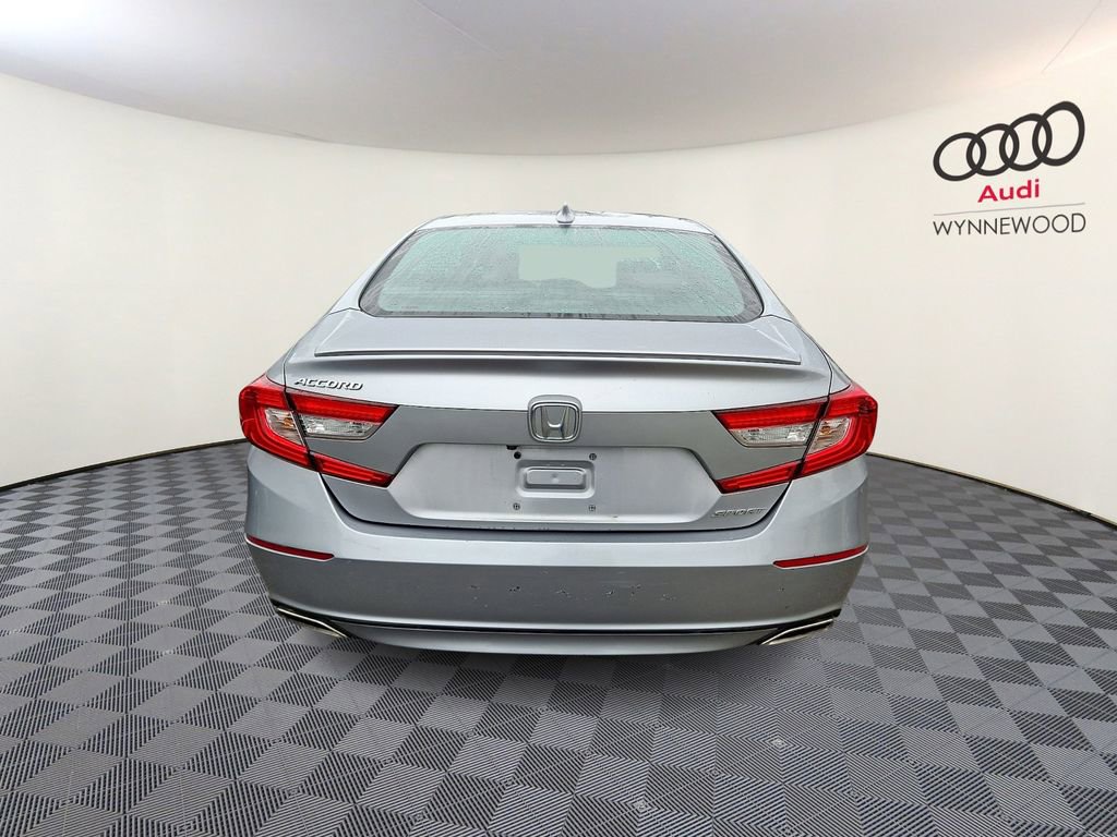 Used 2018 Honda Accord Sport image 5