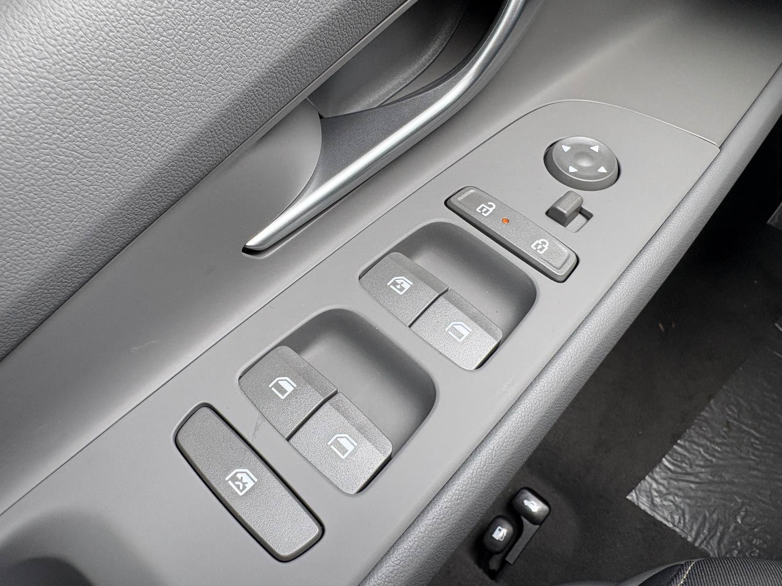 New 2025 Hyundai Elantra Sport FWD image 30